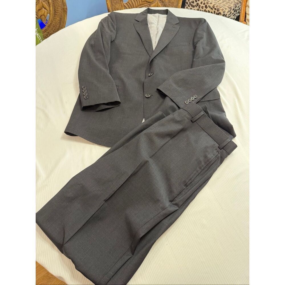 Brooks Brothers Explorer Regent Fit 2 Button Charcoal Grey Suit Size 44L